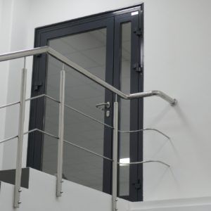 Алюминиевая дверь для лестницы офиса GFTD815